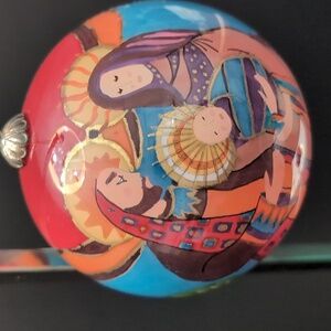 2006 Pier 1 ,Li Bein Glass Nativity Christmas Ornament.
